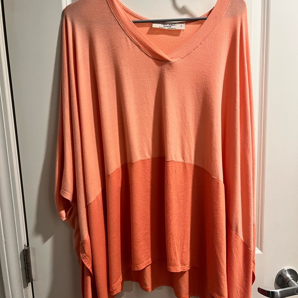 Three Bird Nest Two-Tone Coral Tunic Top